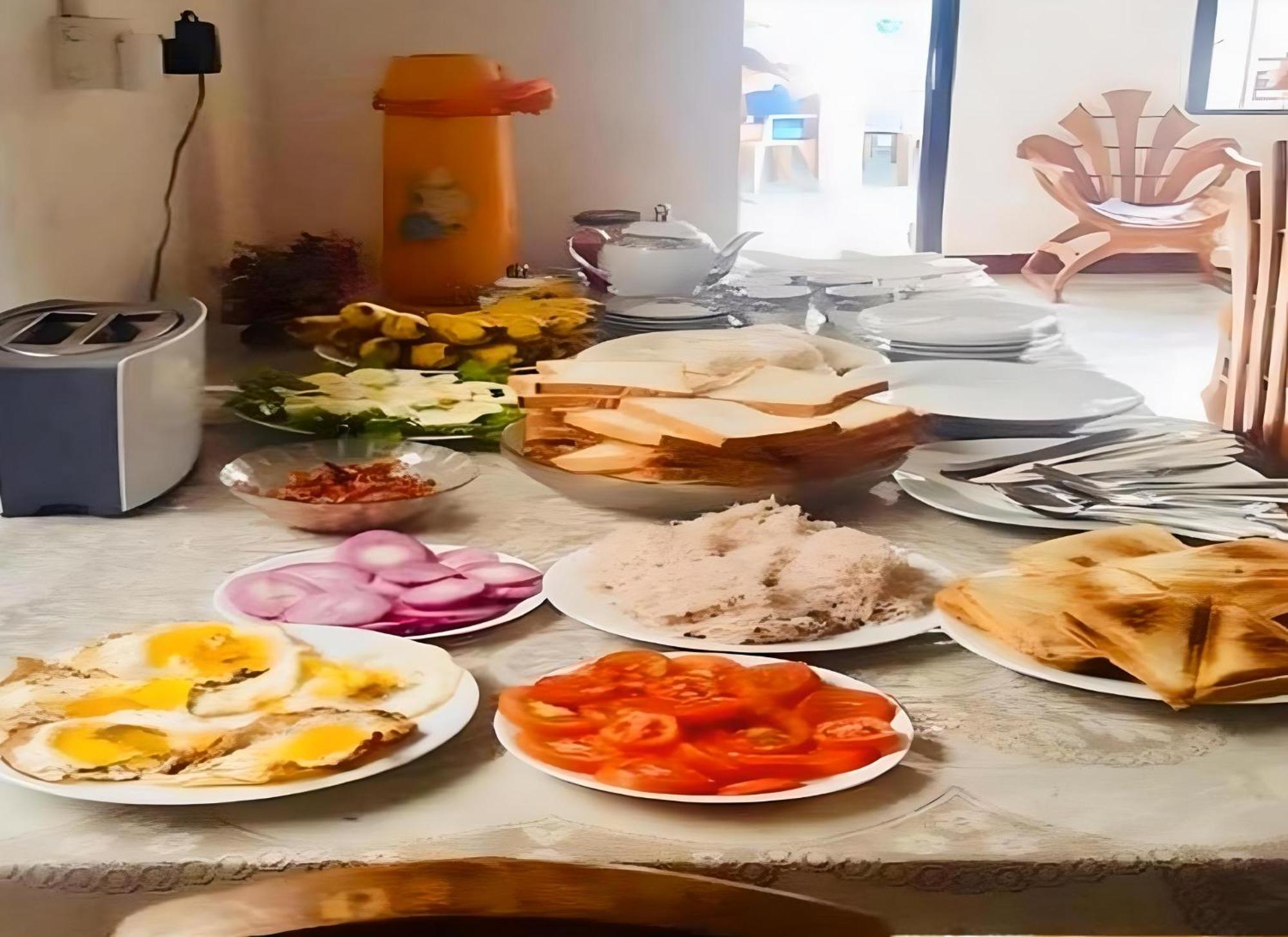 Traveller'S Hostel ヒッカドゥワ エクステリア 写真
