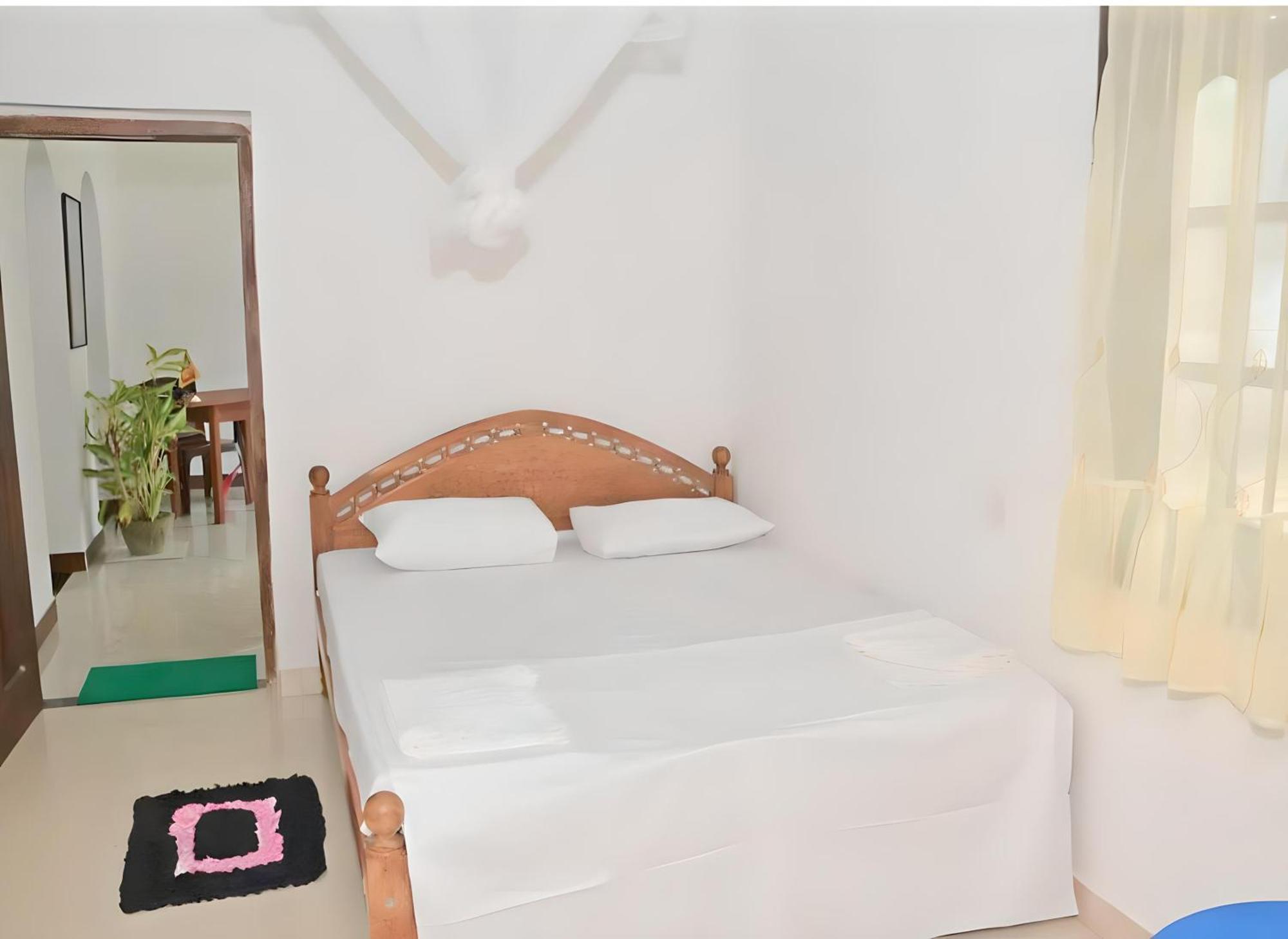 Traveller'S Hostel ヒッカドゥワ エクステリア 写真