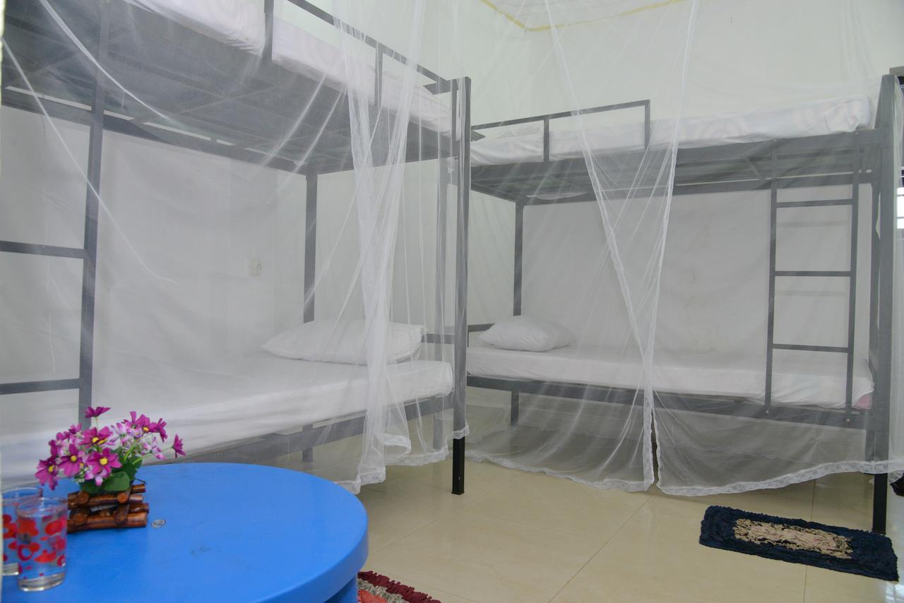 Traveller'S Hostel ヒッカドゥワ エクステリア 写真
